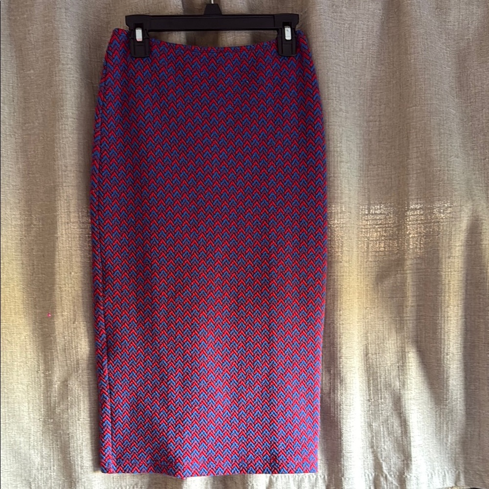 American Apparel vtg Stylish Blue and Red Chevron Patterned Pencil Skirt M